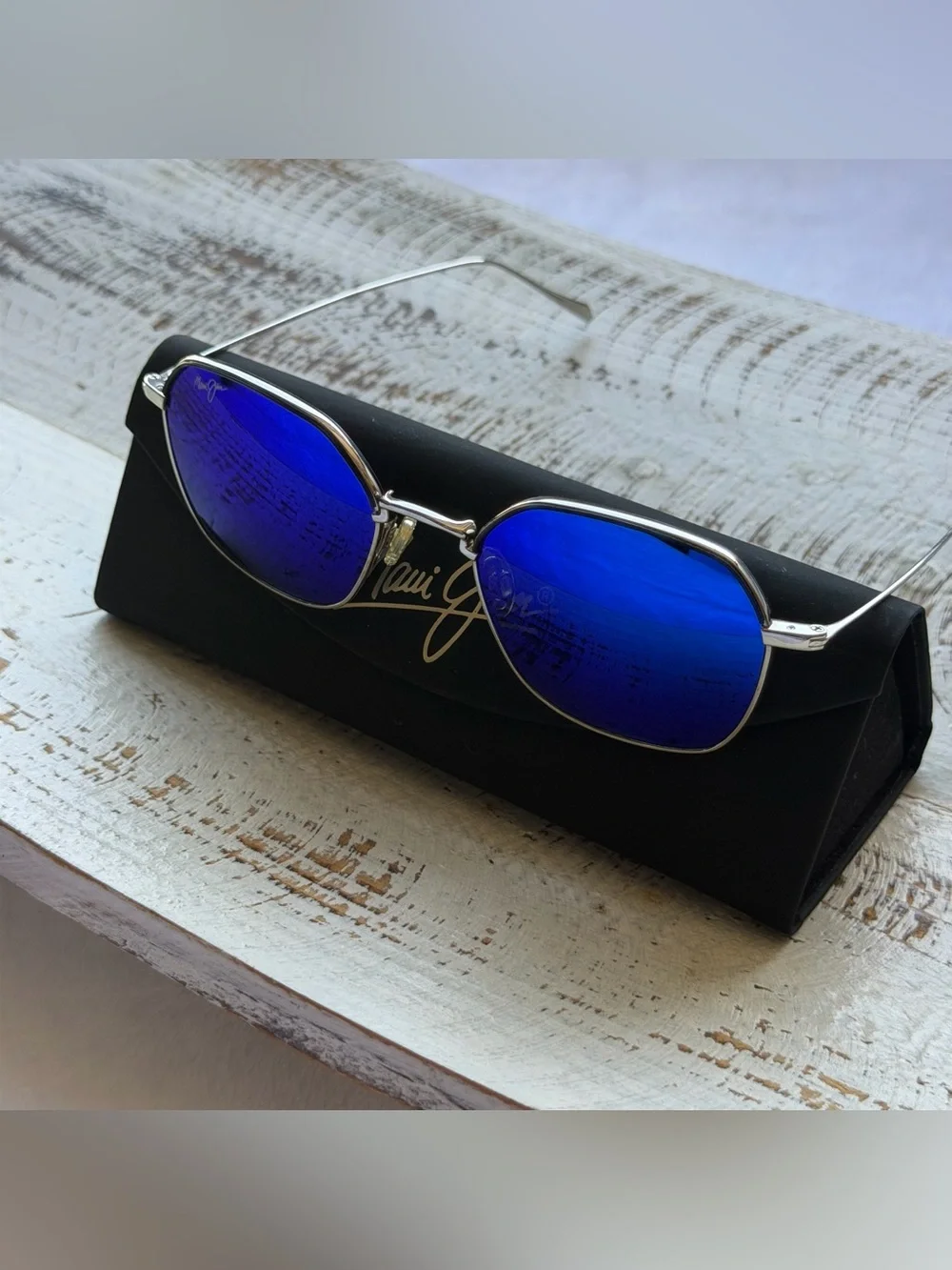 Maui Jim Moon Doggy Polarized Sunglasses MJ874-17 | Like New